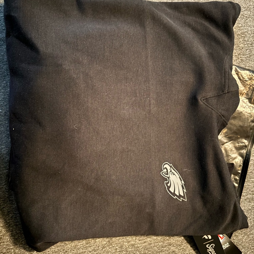 Black Eagles hoodie NFL